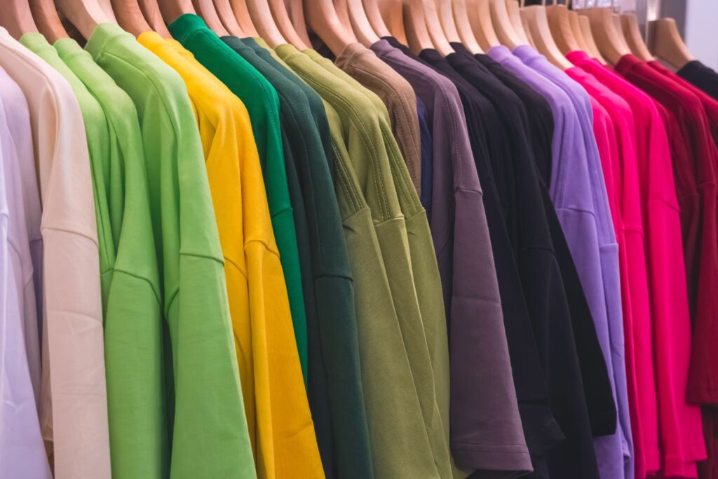 สีเสื้อมงคลประจำเดือนตุลาคม